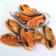 Load image into Gallery viewer, Green Lipped Mussels (dehydrated)
