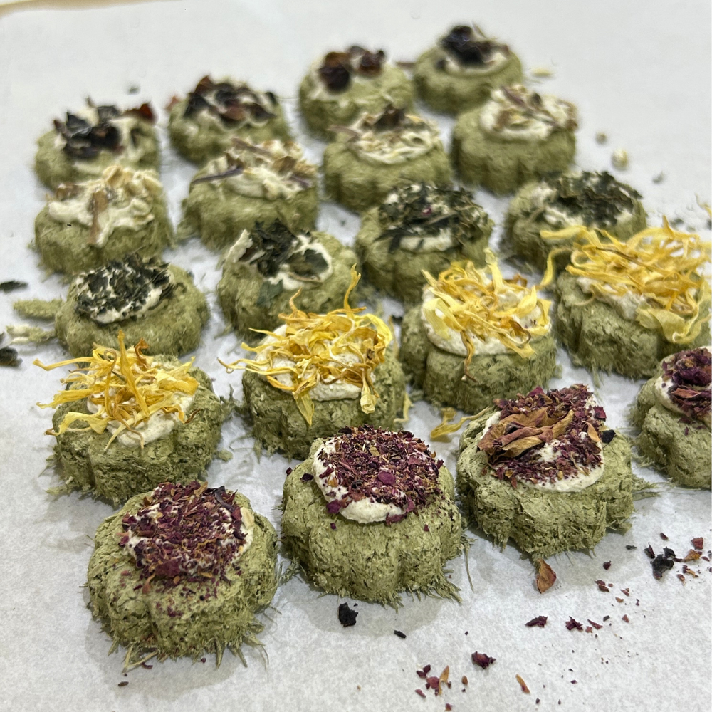 Petite Herb Crunchies (hamsters, rabbits, guinea pigs, chinchillas)